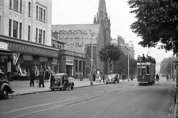 [Passing loop, Mostyn St.]
